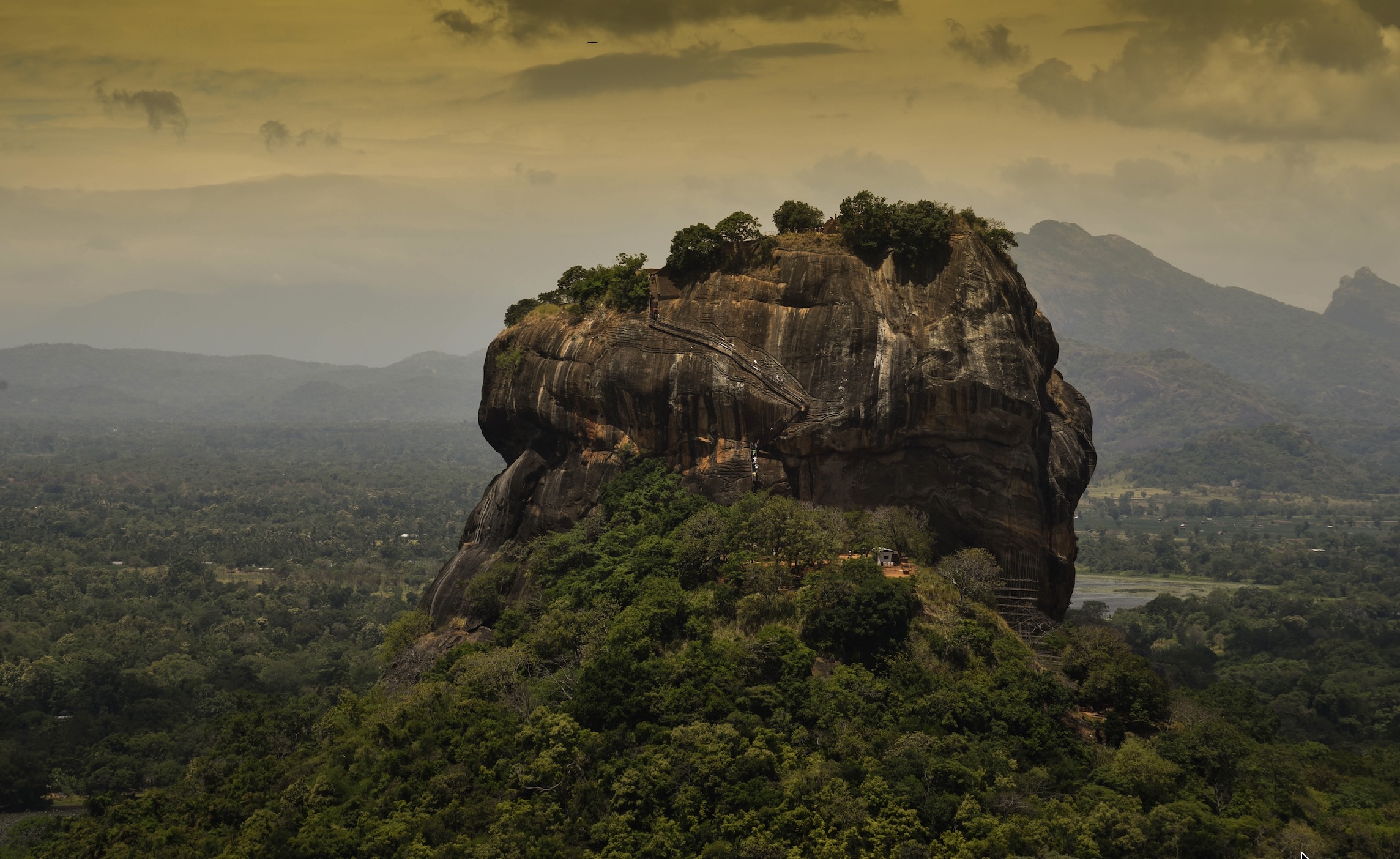 Grand Sri Lankan Explorer
